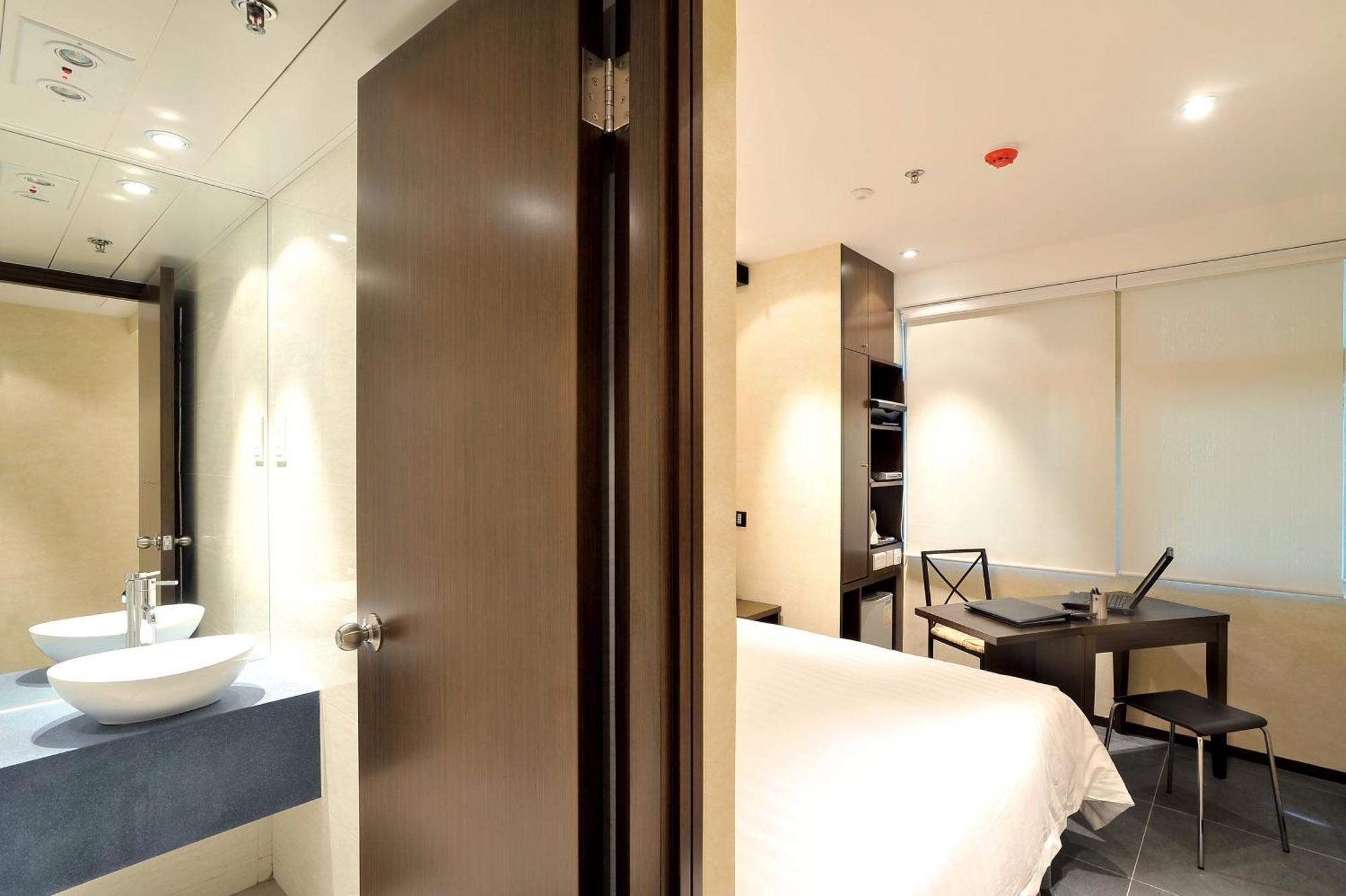 Mingle With The Star Hotel ฮ่องกง ภายนอก รูปภาพ
