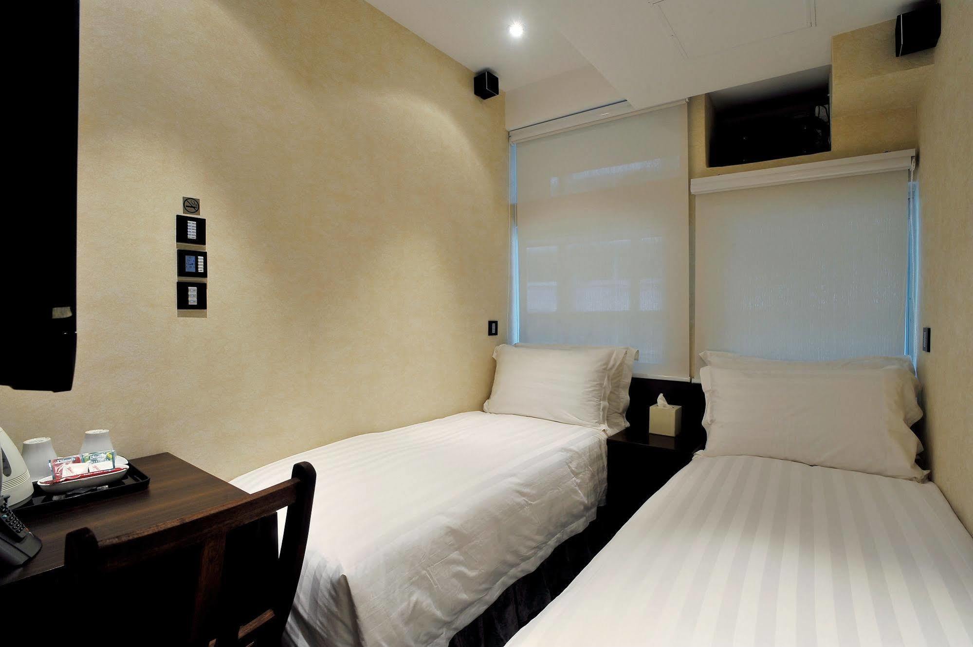 Mingle With The Star Hotel ฮ่องกง ภายนอก รูปภาพ